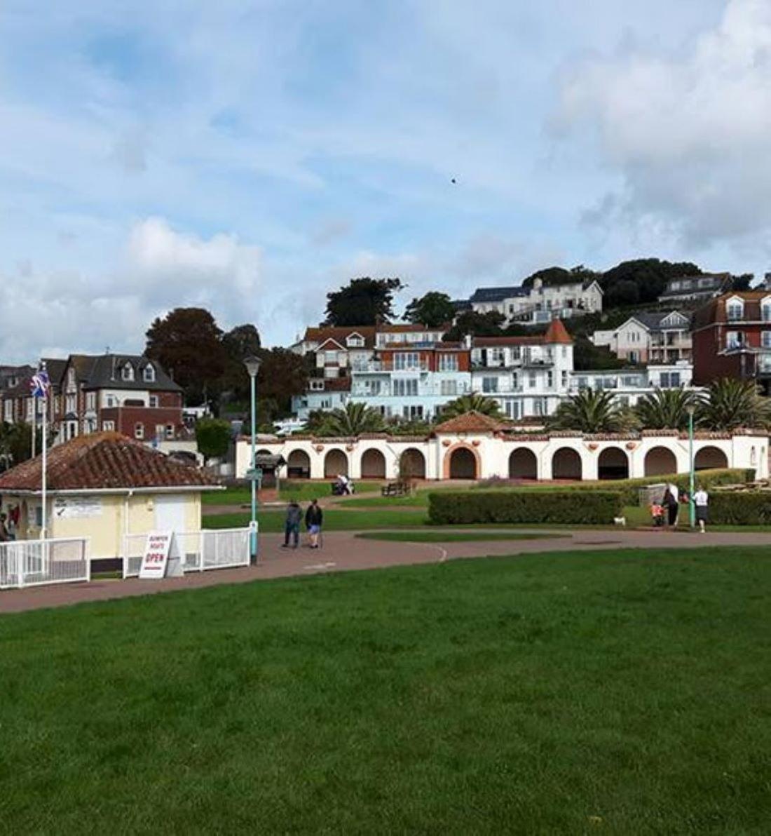Goodrington Lodge Holiday Apartments Paignton Exterior photo